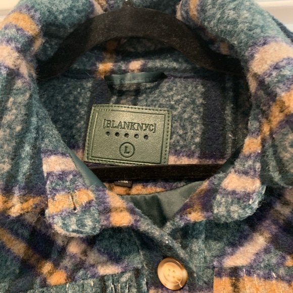 BlankNYC flannel fringe trim plaid jacket size large - Picture 2 of 3